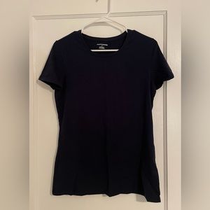 2 pack short sleeve crew neck women’s shirts. Amazon essentials.